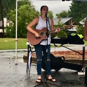 Meet your Posher, Rhylee